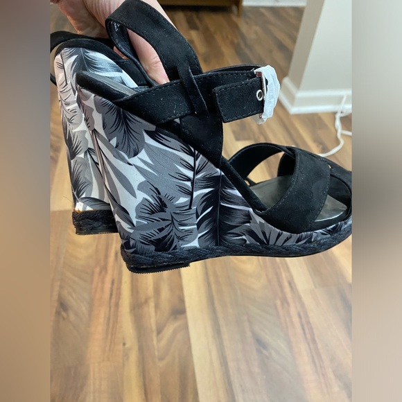 Cloudchasers NWOT espadrille wedges - Picture 3 of 5